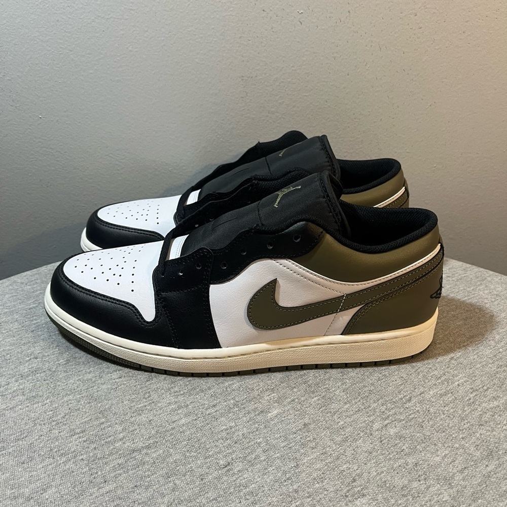 Nike Air Jordan 1 Low Black Toe Medium Olive Green Men's Shoe Size 11 553558-092 - Picture 4 of 11